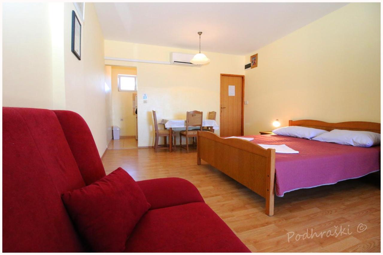 Primosten Apartments Ngoại thất bức ảnh