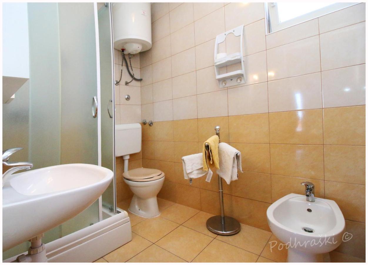 Primosten Apartments Ngoại thất bức ảnh